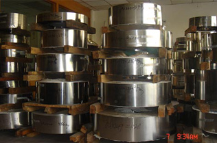 在協(xié)助產(chǎn)品研發(fā)的道路上，有我鑫發(fā)